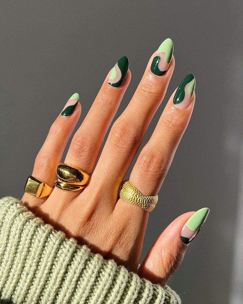 Negative space nails: Αυτό θα είναι το επόμενο μανικιούρ μας - εικόνα 2