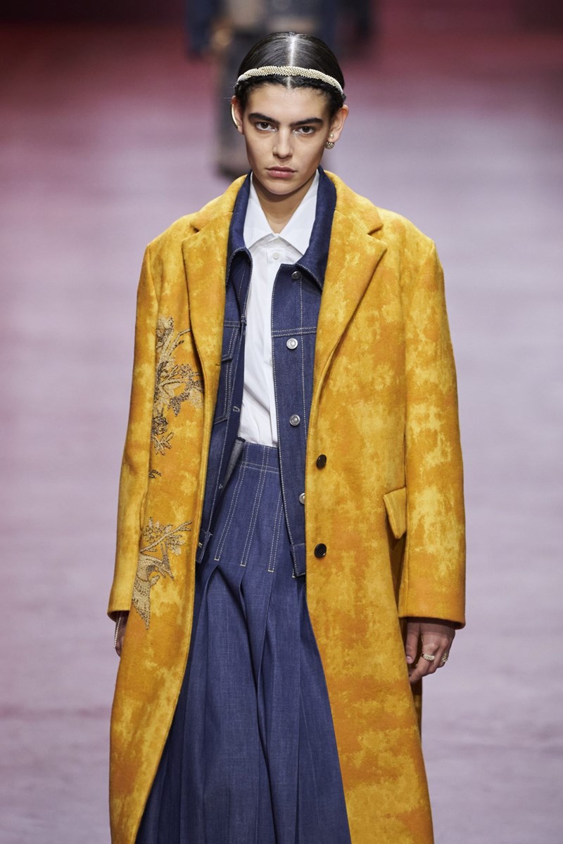 Dior FW22: Όταν η τεχνολογία συνάντησε την κομψότητα, γεννήθηκε η «επόμενη εποχή» του οίκου - εικόνα 8