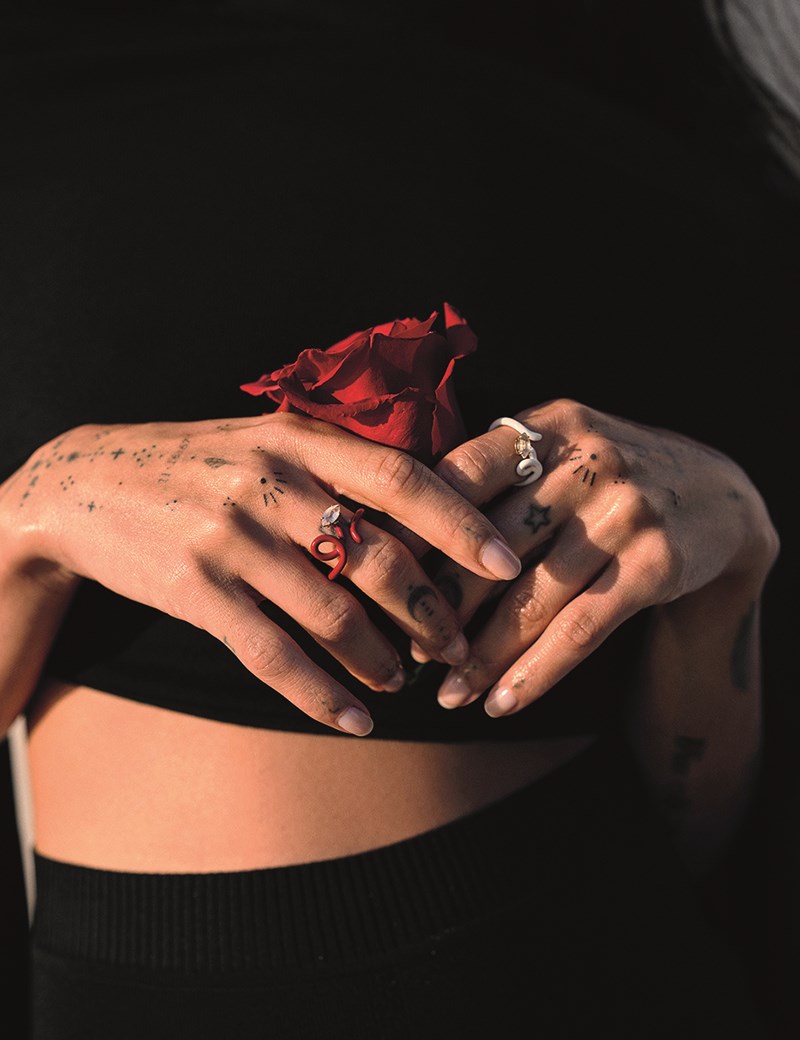 Η Zoë Kravitz είναι στο ELLE: «Η ουσία του να είσαι ζωντανός είναι να ζεις τη ζωή και να παίζεις μαζί της» - εικόνα 3