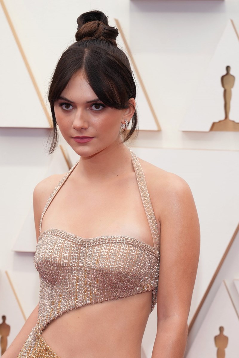 Oscars 2022: Αυτό ήταν το χτένισμα που είδαμε περισσότερο στο κόκκινο χαλί - εικόνα 4