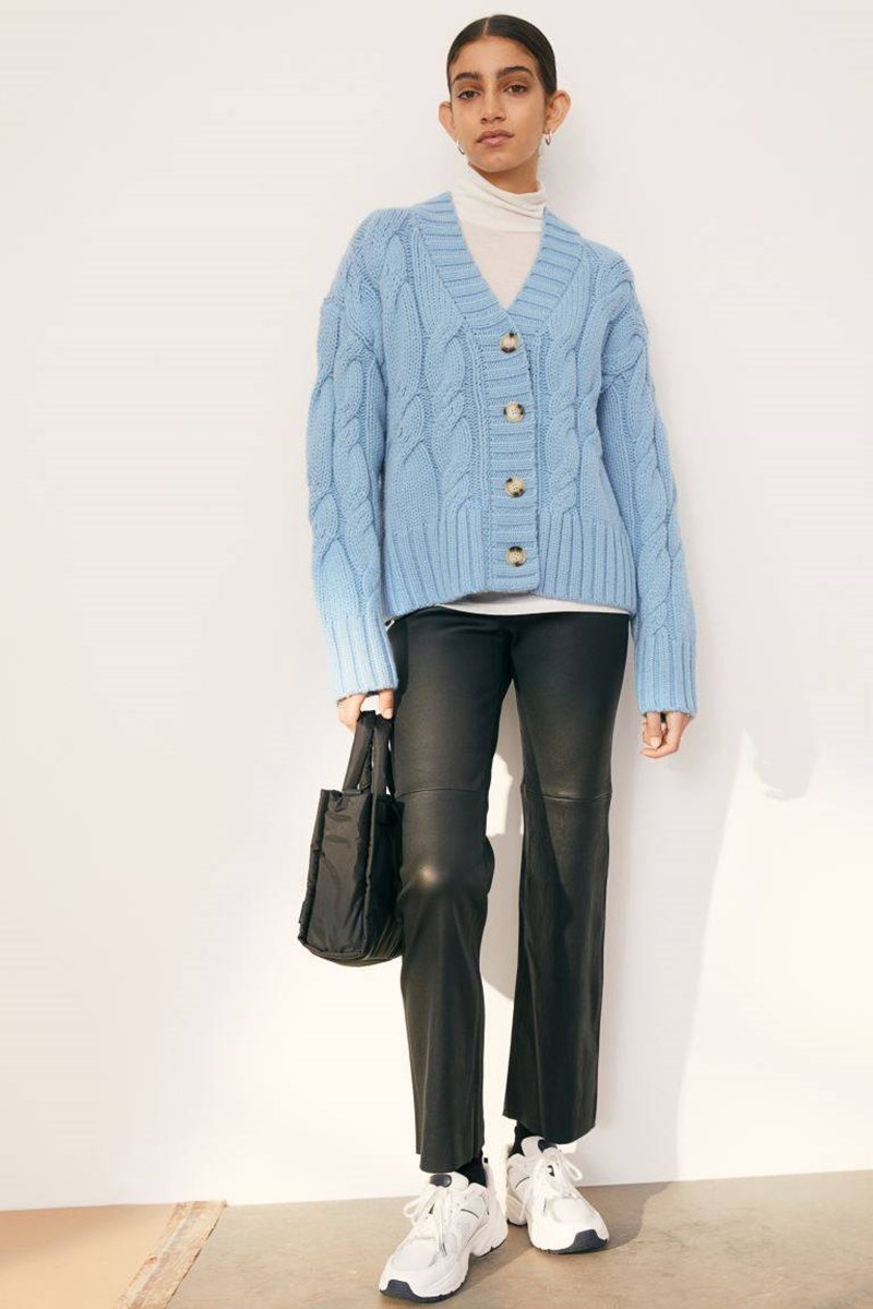 Το παντελόνι που φορούν όλες οι celebrities όταν βαριούνται τα jeans τους - εικόνα 7