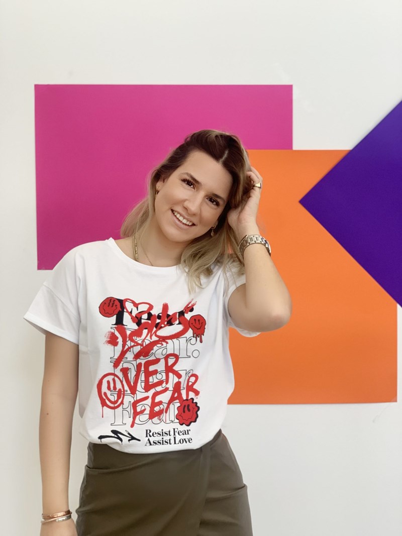 We Celebrate Women: Designers και καλλιτέχνες ζωγραφίζουν... την γυναίκα! - εικόνα 6