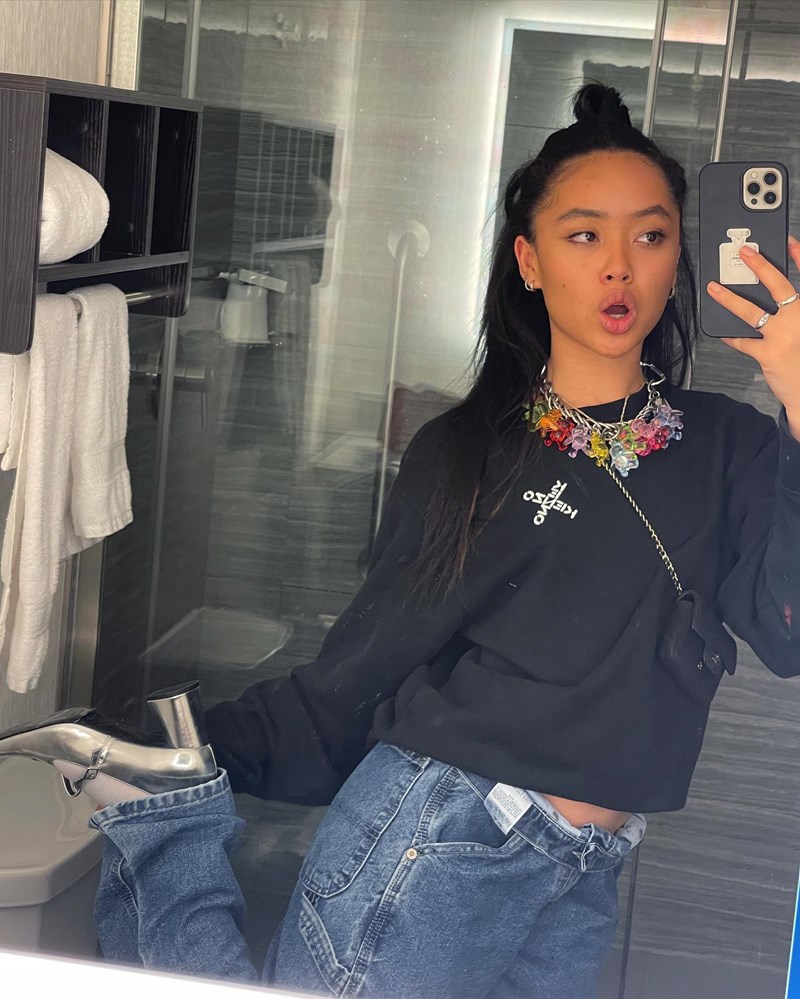 Half Up Half Down: 10 celebrities υιοθετούν το πιο hot χτένισμα της σεζόν και μας πείθουν να κάνουμε το ίδιο - εικόνα 4