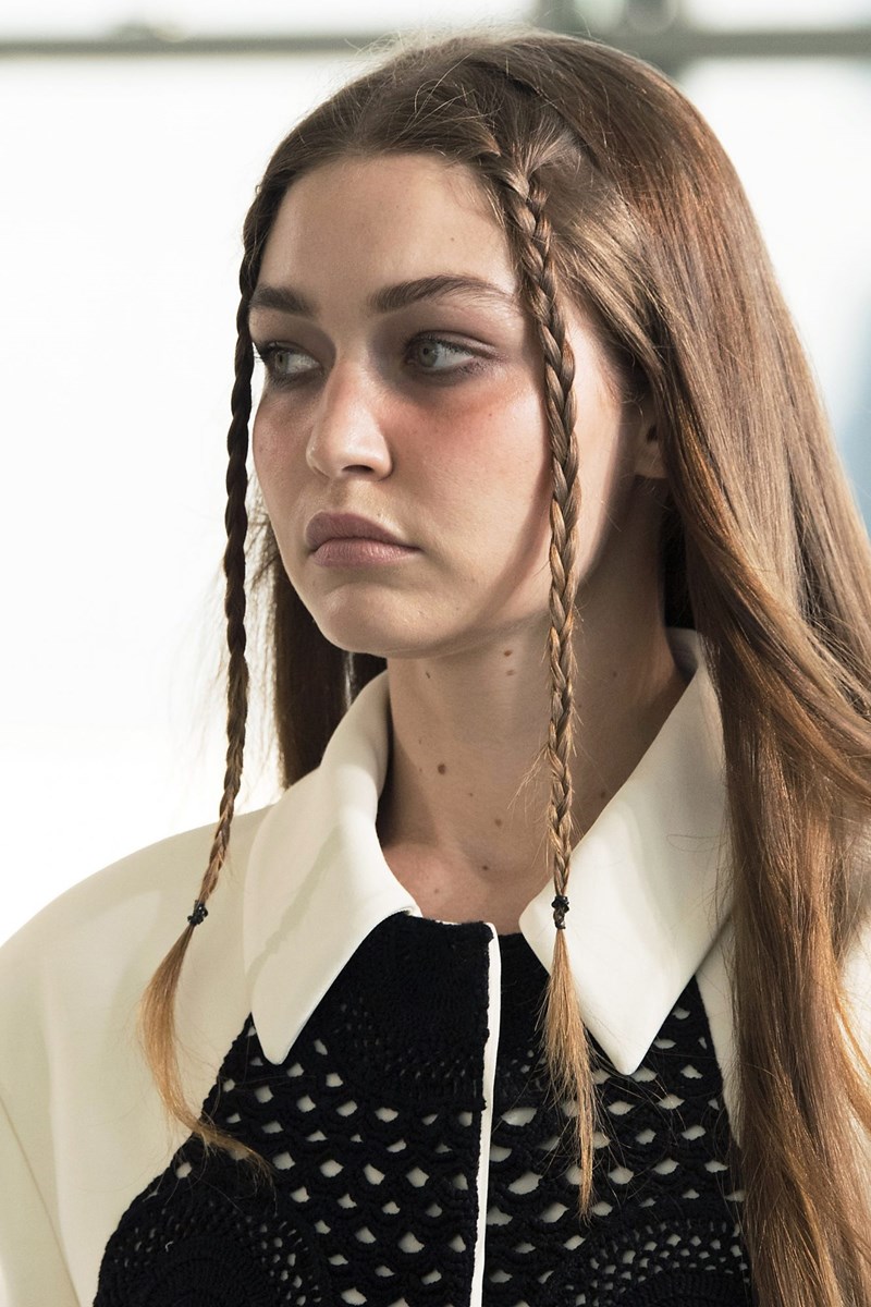Braids Forever: 7 υπέροχα χτενίσματα με βάση τις πλεξούδες. Ό,τι καλύτερο για την άνοιξη - εικόνα 3