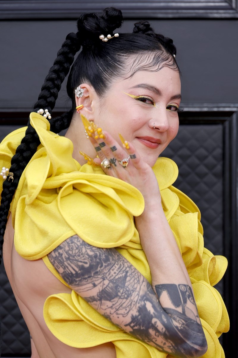 Grammy 2022: Τα beauty looks που ξεχωρίσαμε από την 64η απονομή των μουσικών βραβείων - εικόνα 4