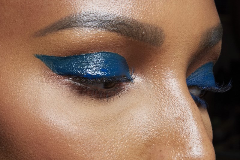 School of Arts: Αυτά είναι τα πιο stylish eye-looks της σεζόν. Πόσα θα αντιγράψεις; - εικόνα 1