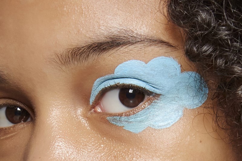 School of Arts: Αυτά είναι τα πιο stylish eye-looks της σεζόν. Πόσα θα αντιγράψεις; - εικόνα 5