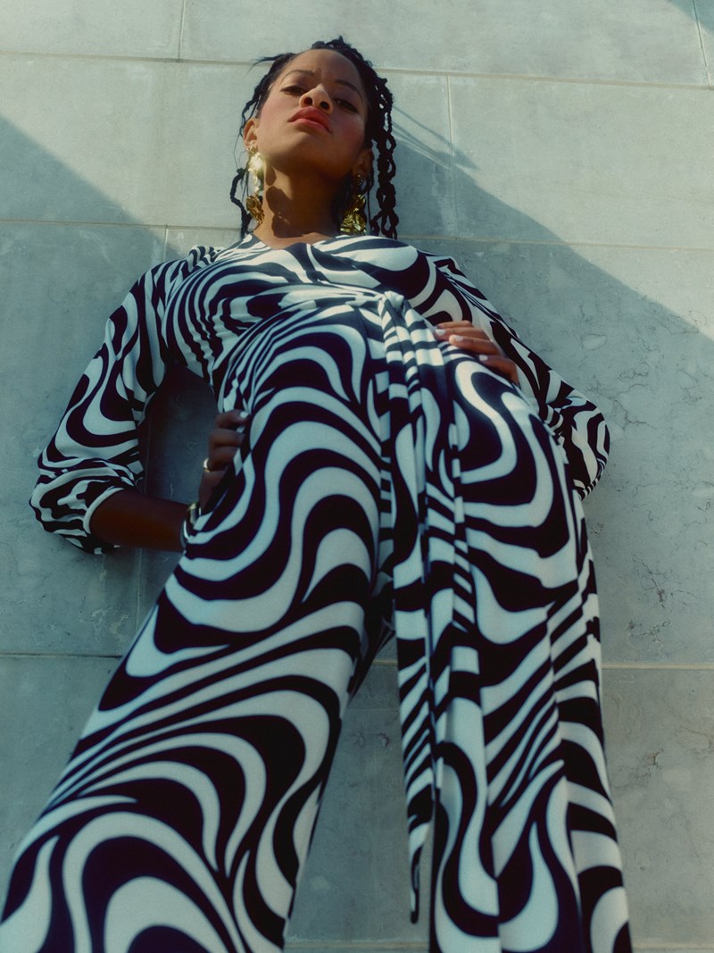 Μεγάλος Διαγωνισμός: 3 τυχερές θα κερδίσουν ένα υπέροχο fashion item από την νέα capsule συλλογή της GANT&nbsp;με υφάσματα&nbsp;Liberty - εικόνα 3