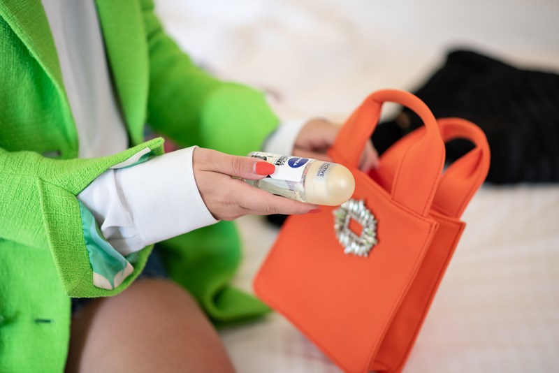 Αυτό το λευκό πουκάμισο είναι all time class-chic. 3 τρόποι να το φορέσεις τώρα! - εικόνα 12