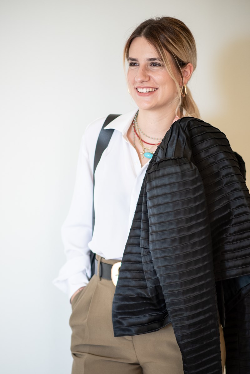 Αυτό το λευκό πουκάμισο είναι all time class-chic. 3 τρόποι να το φορέσεις τώρα! - εικόνα 5