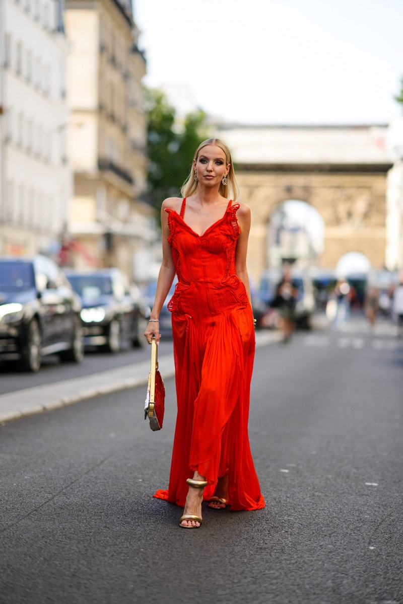 Να τι ΔΕΝ πρέπει να φορέσεις σε έναν γάμο - εικόνα 1