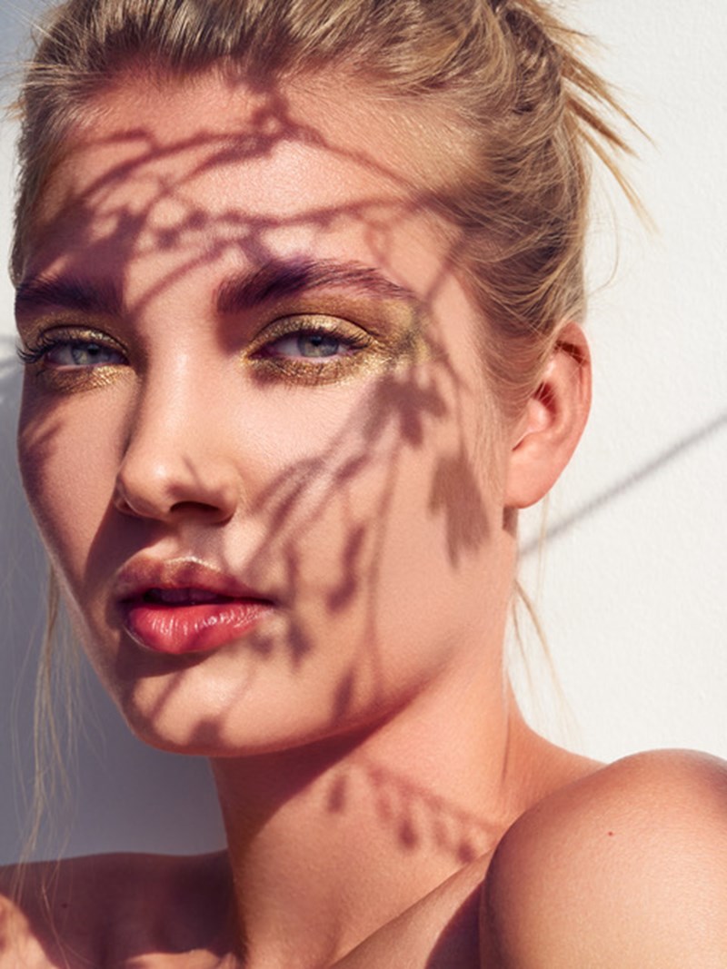 Golden Hour: 4 beauty looks «βουτηγμένα» στη στη μαγεία του χρυσού - εικόνα 4