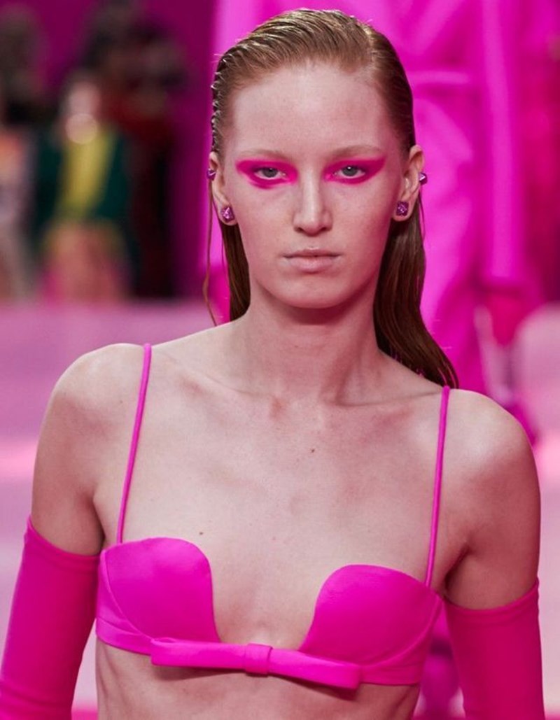 Barbie Girl: Τα αγαπημένα μας beauty looks τώρα είναι ροζ! - εικόνα 1