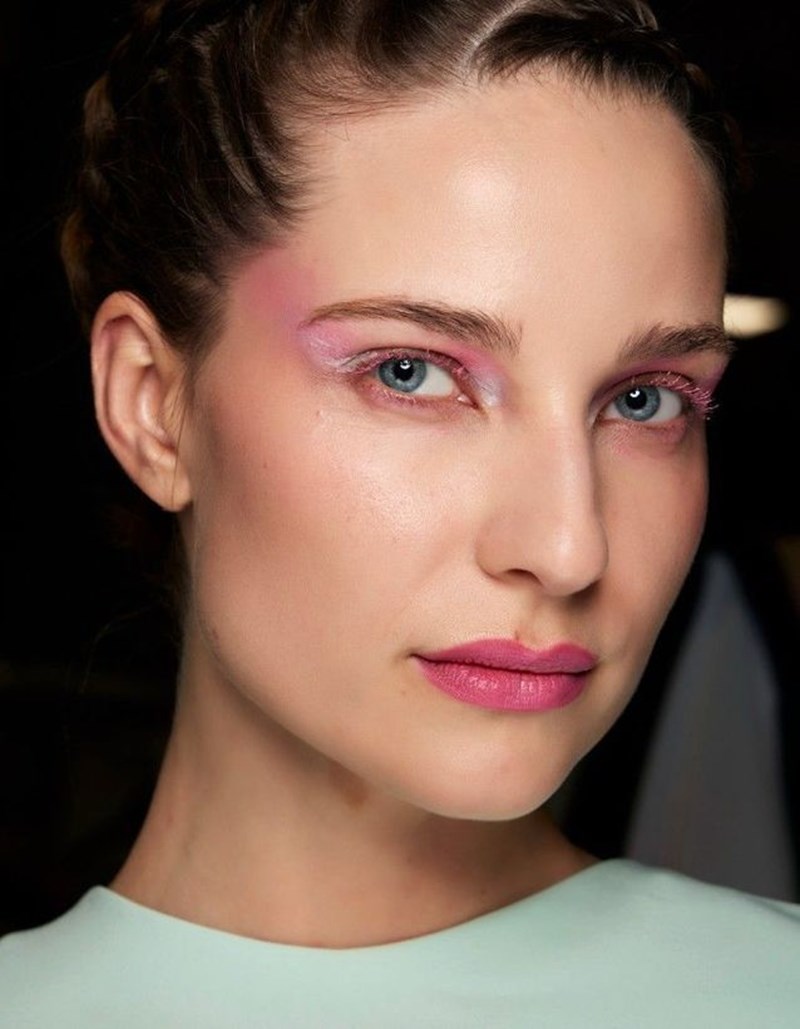 Barbie Girl: Τα αγαπημένα μας beauty looks τώρα είναι ροζ! - εικόνα 2