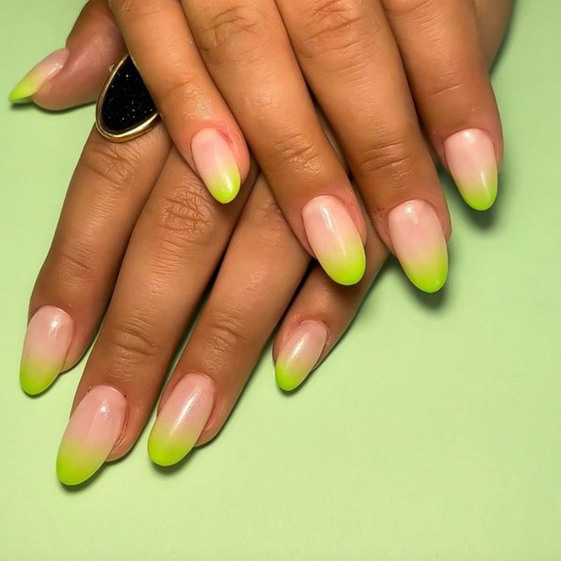 Dopamine Nails: Τα μανικιούρ που πρέπει οπωσδήποτε να δεις πριν τις διακοπές του Αυγούστου - εικόνα 3
