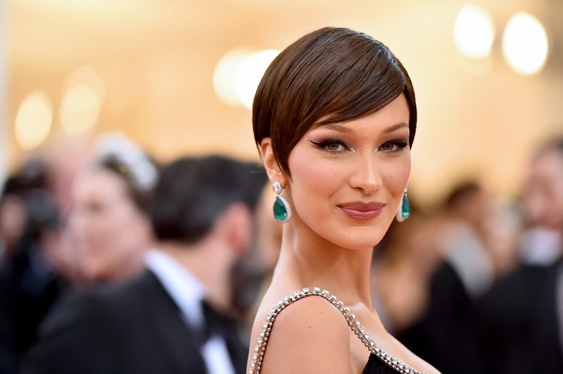 7 hairlooks της Bella Hadid που φανερώνουν ότι μπορεί να υποστηρίξει τα πάντα - εικόνα 3