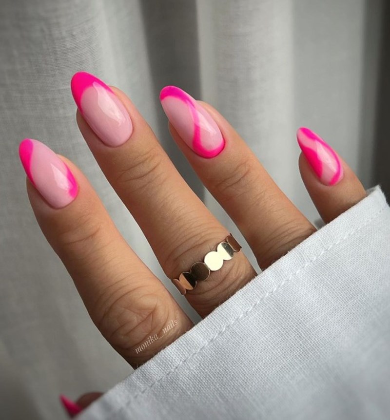 Barbiecore Nails: Τα μανικιούρ που αποθεώνουν τις αποχρώσεις του ροζ - εικόνα 1