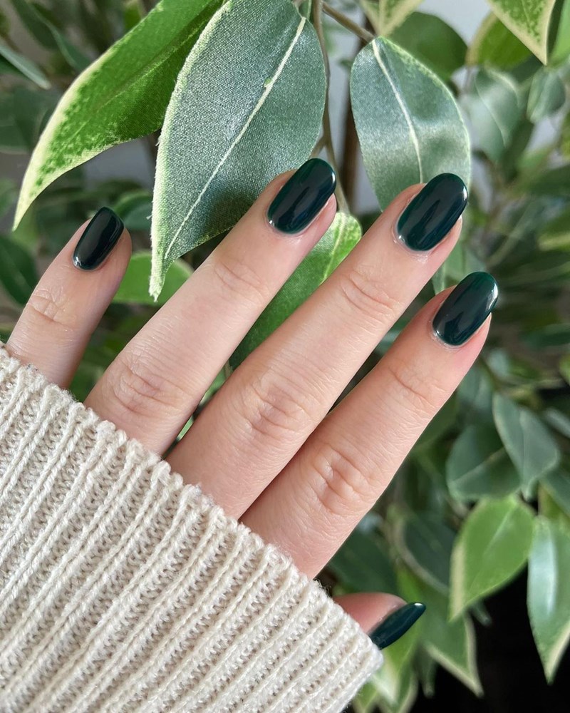 7 χρωματικές τάσεις στα βερνίκια νυχιών που θα είναι παντού αυτό το φθινόπωρο - εικόνα 4