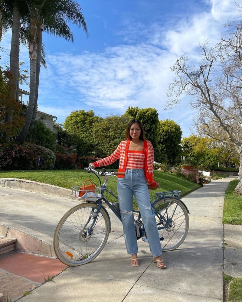 Πώς θα φορέσεις τη ζακέτα σου «έξυπνα» τις πρώτες φθινοπωρινές μέρες; - εικόνα 2