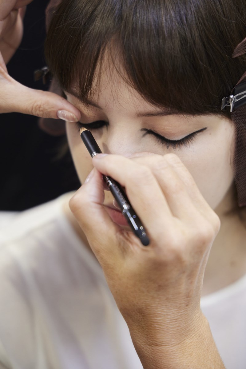 Dior SS23: Αντιγράφουμε το σαγηνευτικό eye-look που είδαμε στο show - εικόνα 2