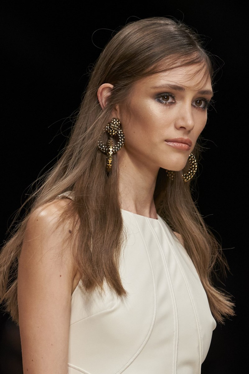 Αυτά είναι τα ωραιότερα χτενίσματα από την Εβδομάδα Μόδας του Μιλάνου - εικόνα 7