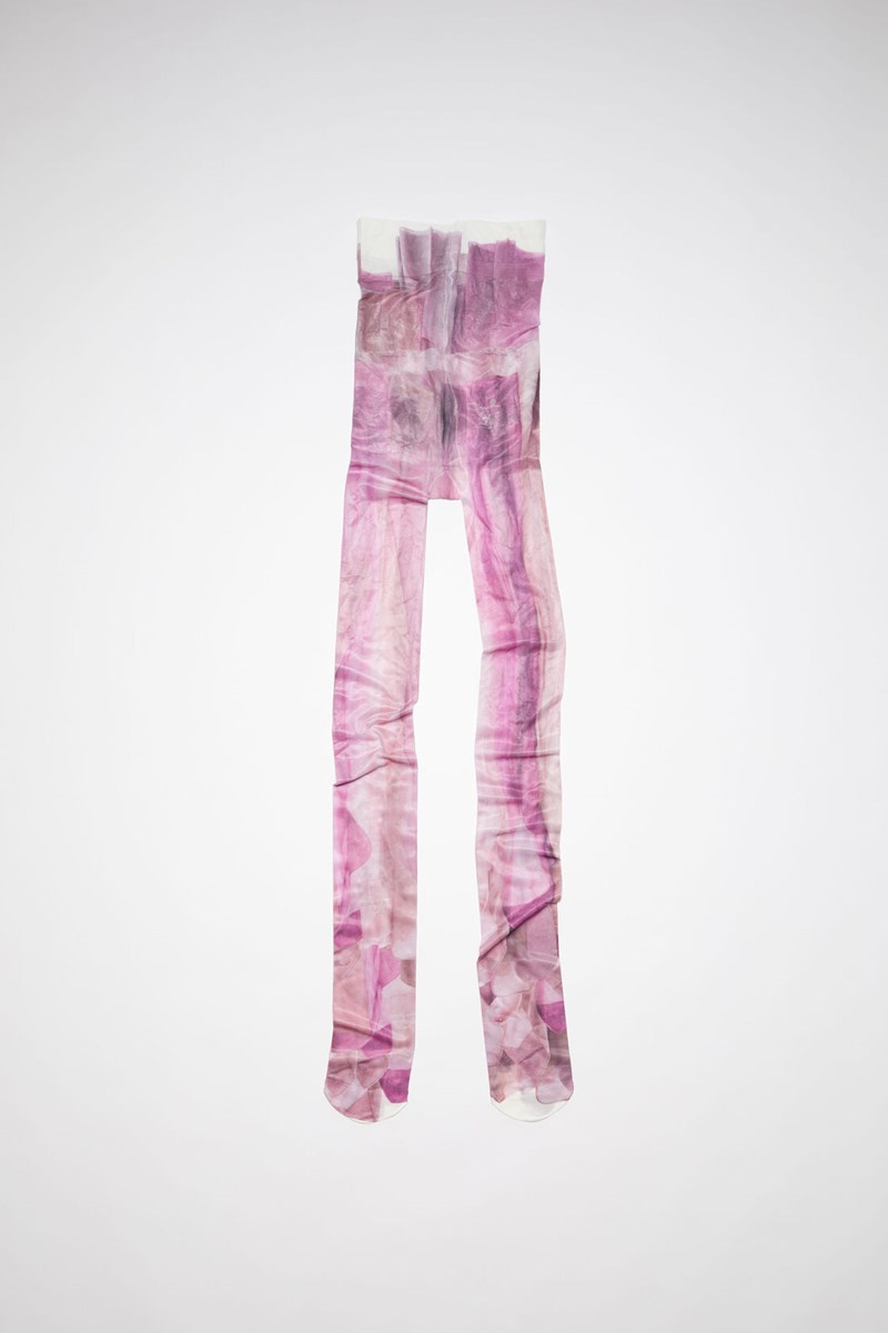 Αυτή η τάση στα καλσόν θα απογειώσει κάθε σου outfit - εικόνα 6