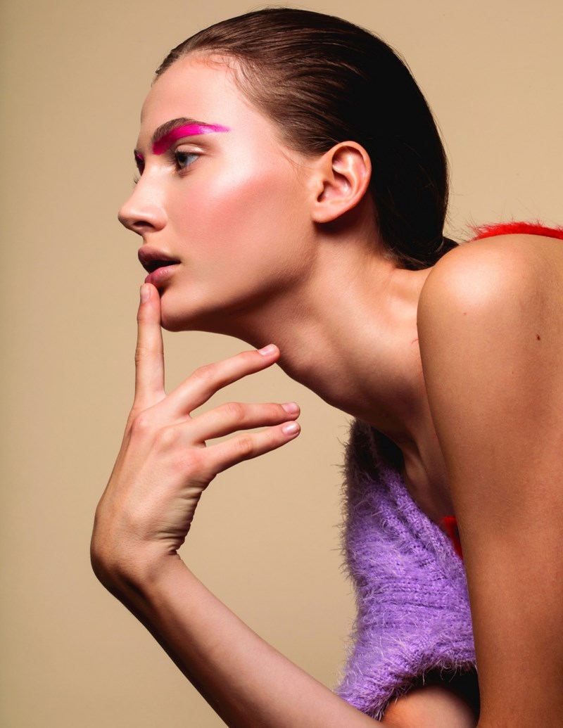 Colourful Beauty: Η νέα σεζόν μας ωθεί να «παίξουμε» με τις αποχρώσεις στο μακιγιάζ - εικόνα 4