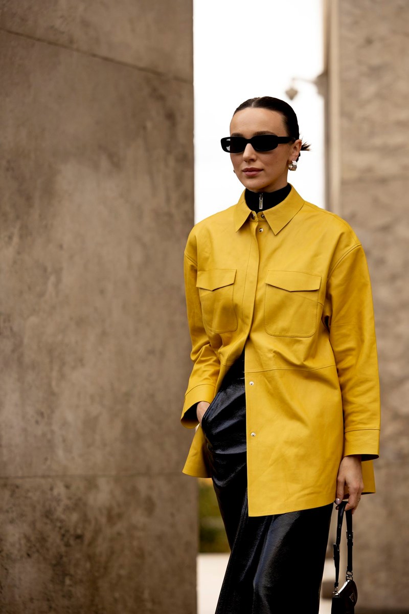 Πώς να φορέσεις το oversized πουκάμισο σαν street style icon - εικόνα 2