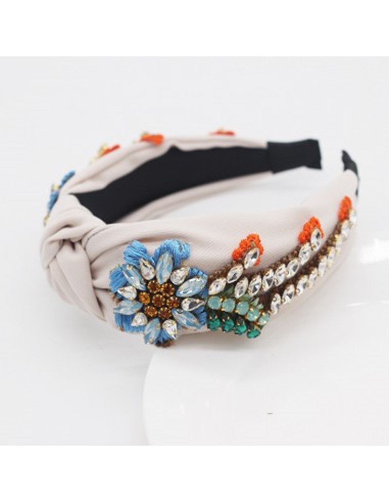 Στέκα: Το headpiece της άνοιξης, τώρα που τα σκουφάκια σου θα μπουν σιγά - σιγά πίσω στην ντουλάπα - εικόνα 5