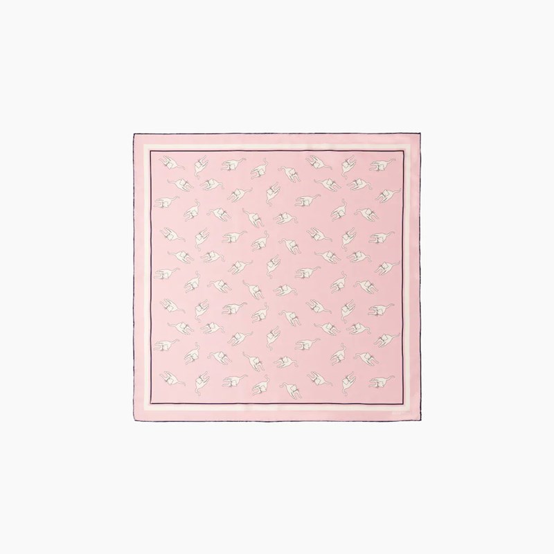 Φουλάρι: Η chic επιλογή μέχρι να έρθει η ώρα του κασκόλ - εικόνα 5