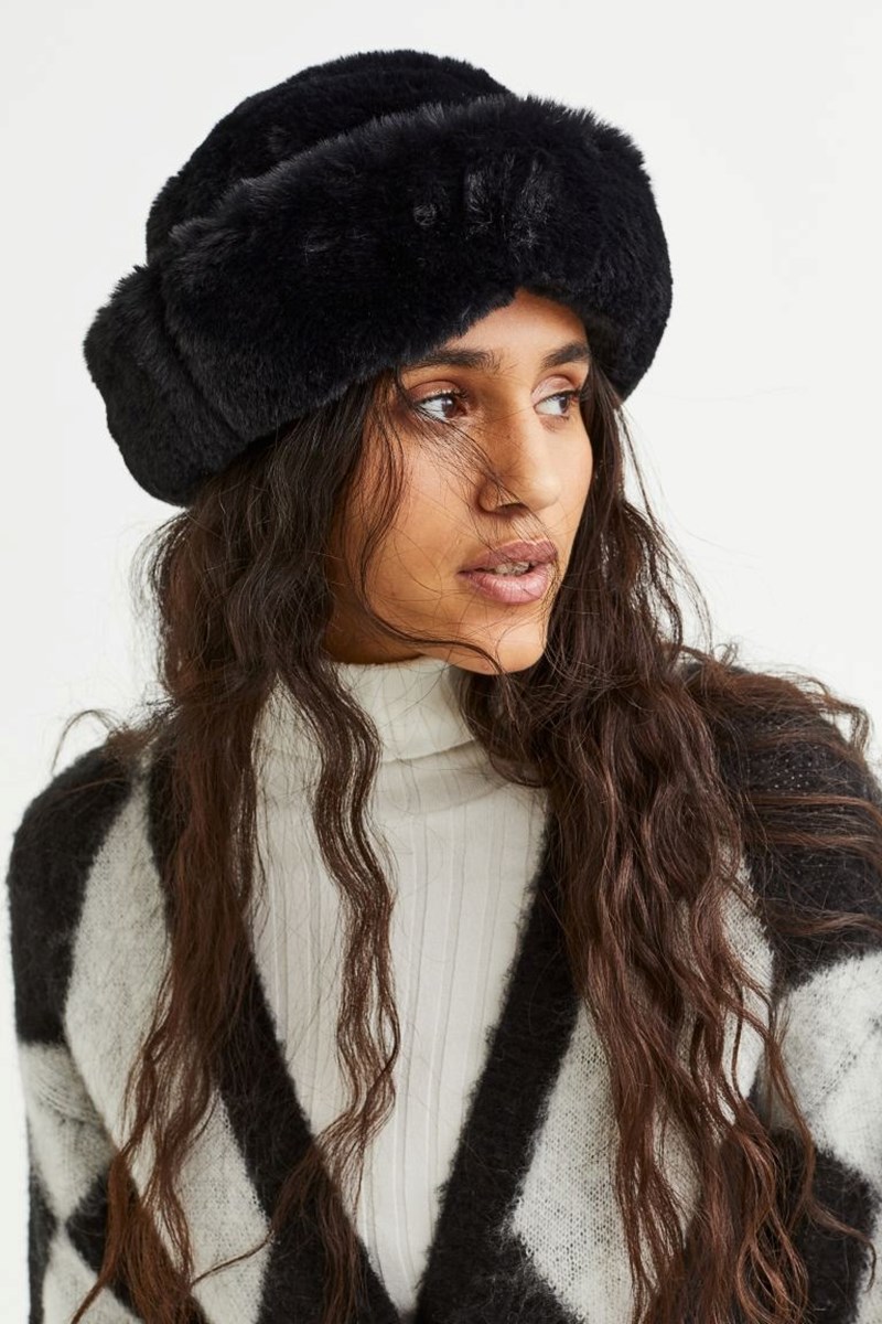 15 χειμωνιάτικα καπέλα για ζεστά και ανατρεπτικά looks - εικόνα 13