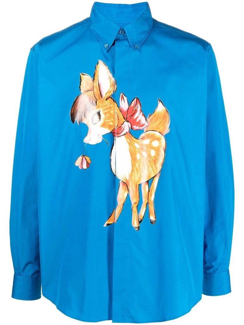 Dua Lipa: Φόρεσε πουκάμισο Moschino με αγαπημένο ήρωα της Disney και το θέλουμε τώρα - εικόνα 1