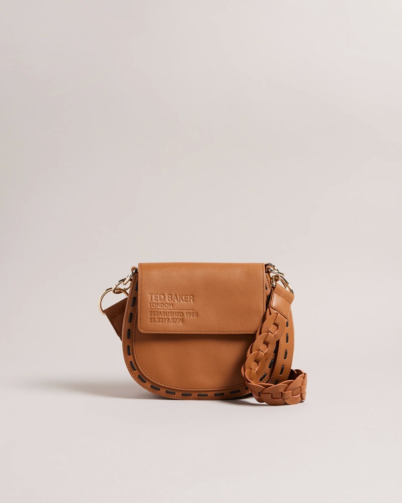 boho-chic-tsantakia-elle-gr