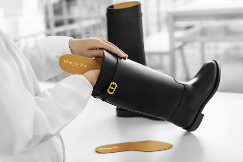 Δες πώς φτιάχτηκε η υπέροχη "Dior Empreinte Boot" της συλλογής Dior cruise 2023 - εικόνα 7