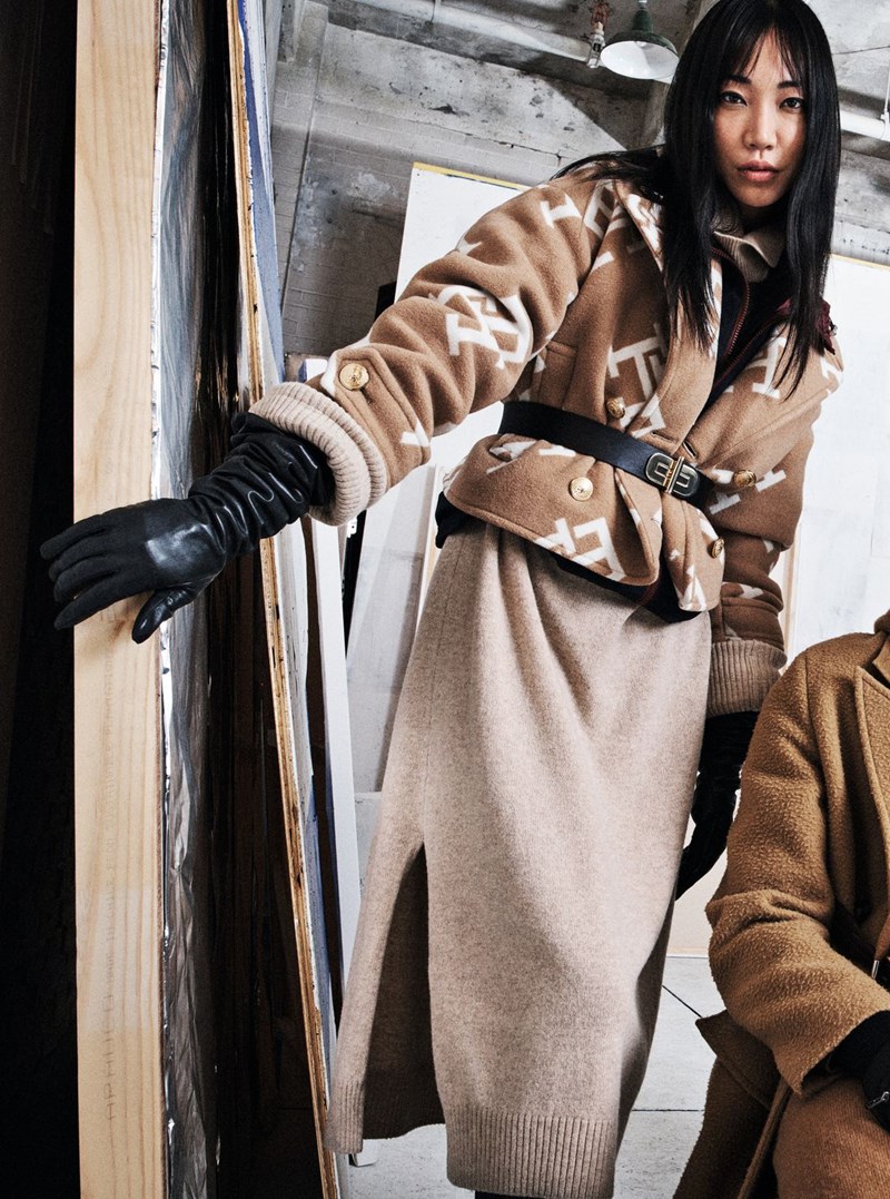 Με τα items της νέας συλλογής Tommy Hilfiger F/W 2022 οι στυλιστικοί συνδυασμοί είναι ατελείωτοι - εικόνα 2