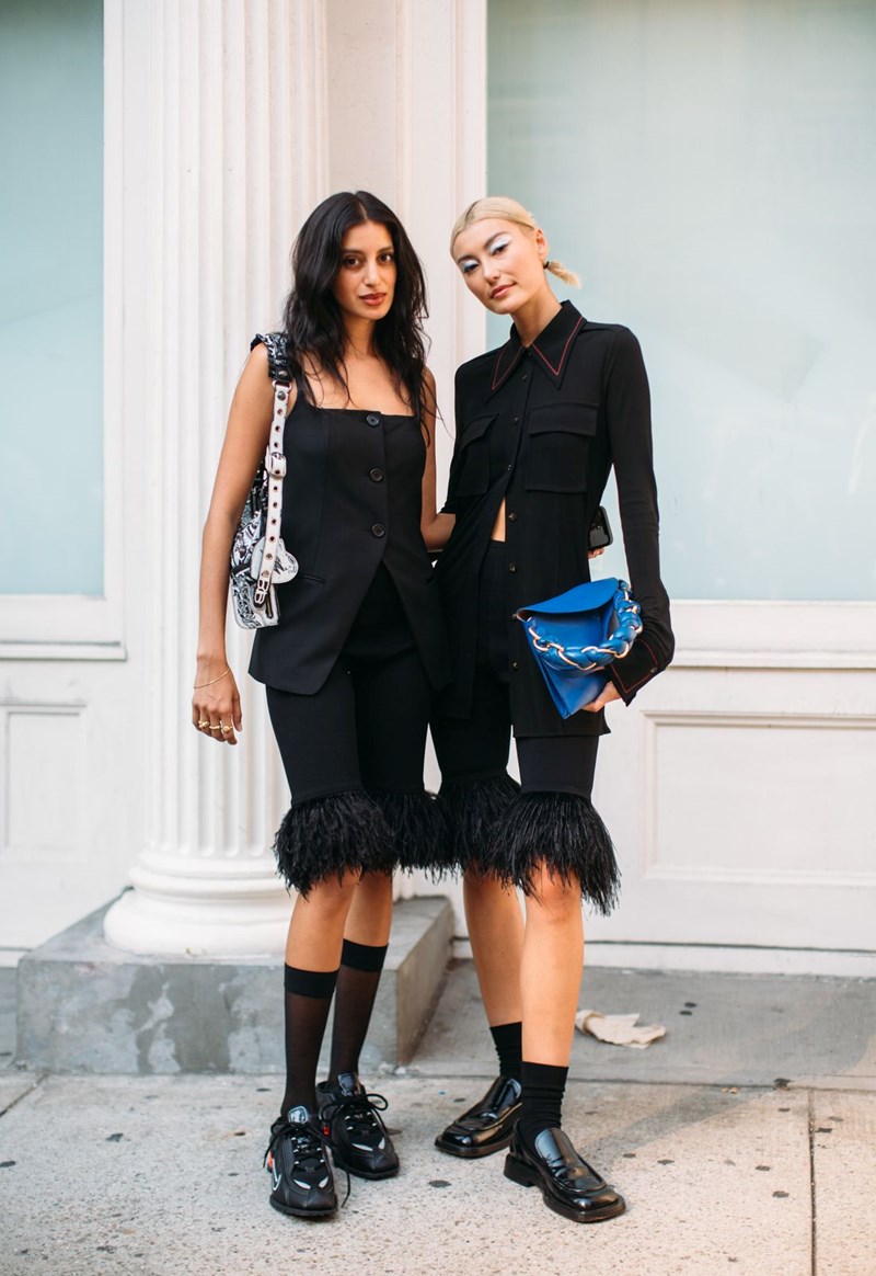 Loafers: Πώς να συνδυάσεις το παπούτσι που δεν λέει να φύγει από τα trends - εικόνα 1