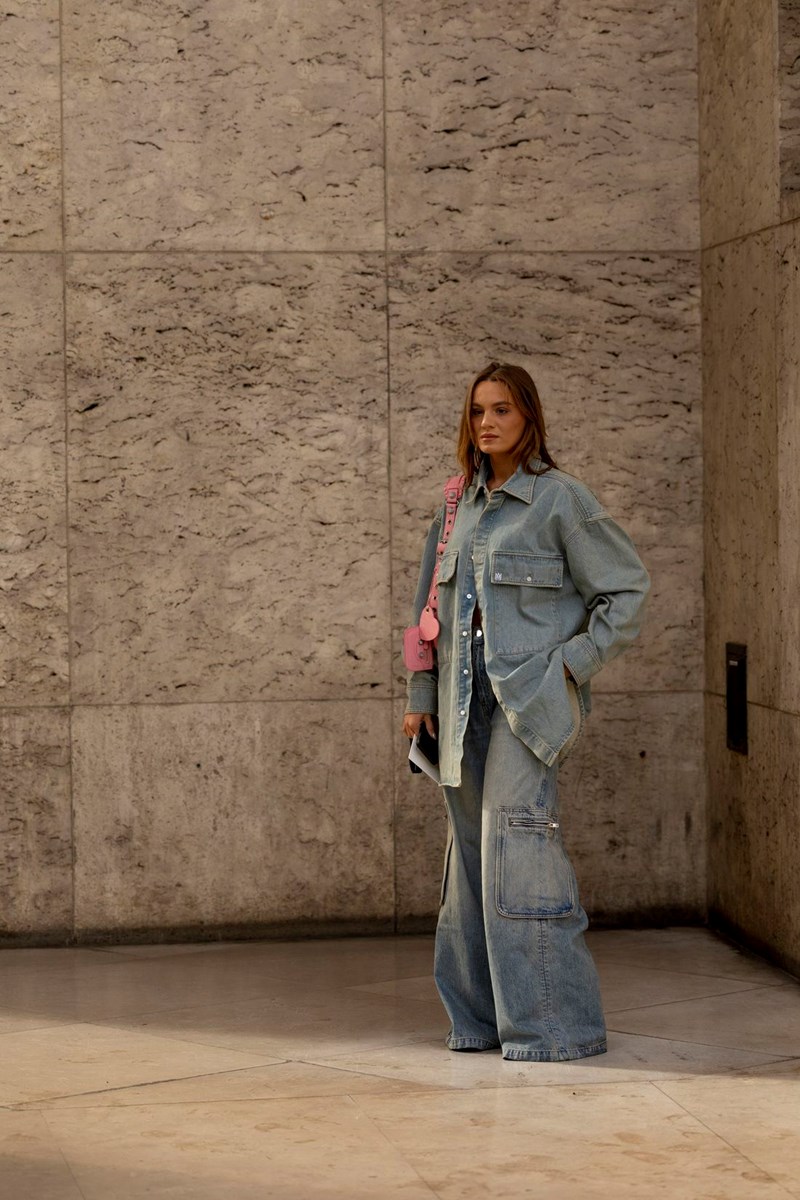 Cargo παντελόνια: Πώς να φορέσεις την ιδιαίτερη Y2K τάση - εικόνα 7