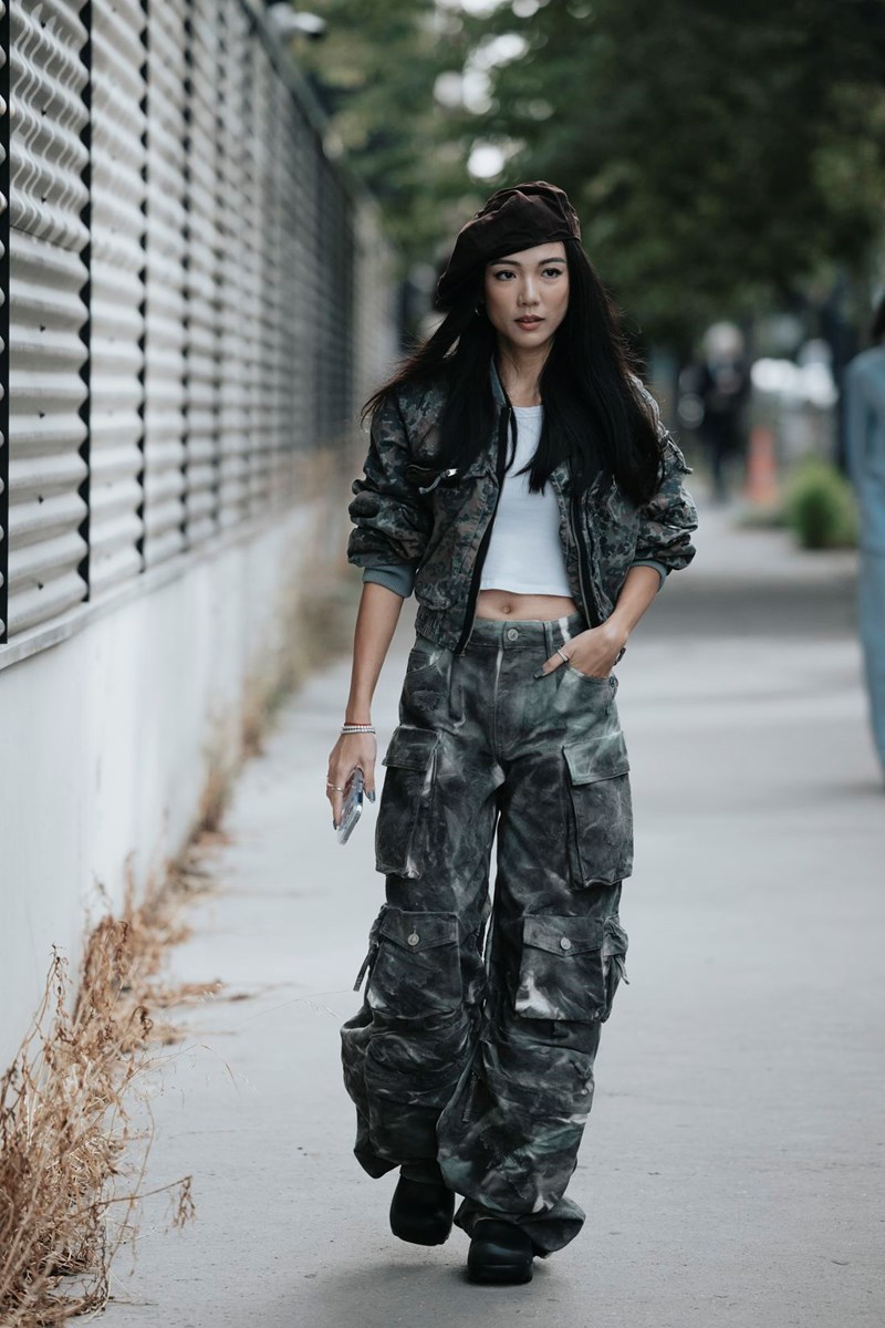 Cargo παντελόνια: Πώς να φορέσεις την ιδιαίτερη Y2K τάση - εικόνα 1