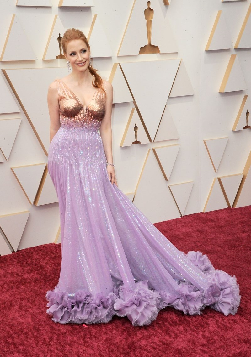 Alessandro Michele: Από τον Harry Styles στην Lady Gaga αυτές είναι μερικές από τις πιο εμβληματικές εμφανίσεις στο κόκκινο χαλί με την υπογραφή του - εικόνα 6