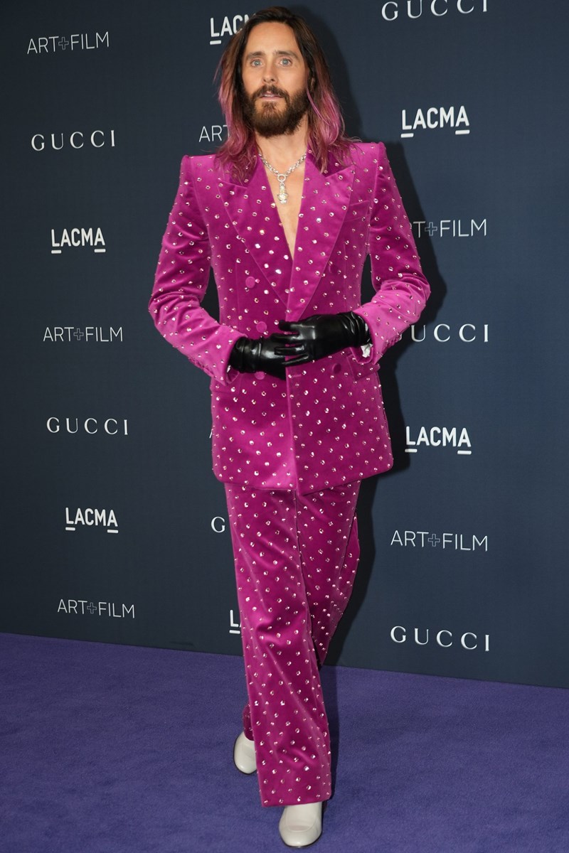 oi-kalyteres-emfaniseis-sto-kokkino-chali-tou-lacma-art-film-gala-2022-elle-gr