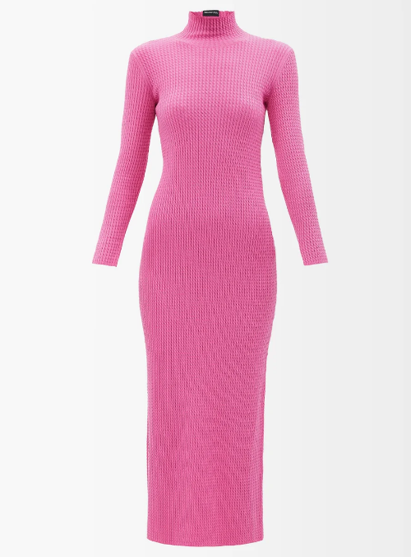 Emily Blunt: Το πλεκτό φόρεμα σε ανατρεπτική απόχρωση που μας έδωσε το τέλειο winter inspo - εικόνα 4