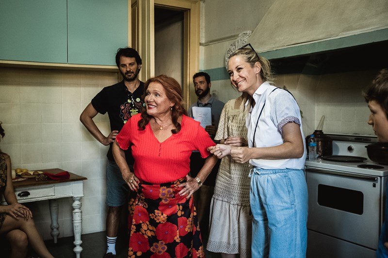 Στη σκηνοθέτιδα Ζωή Σγουρού της αρέσει να χαρακτηρίζουν το σίριαλ Η Νύχτα του Αυγούστου ψυχογράφημα - εικόνα 3