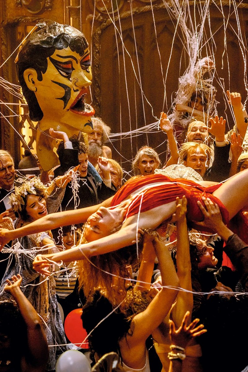 ELLE NOW: Τι να κάνεις, τι να δεις και τι να ακούσεις αυτές τις γιορτές - εικόνα 7