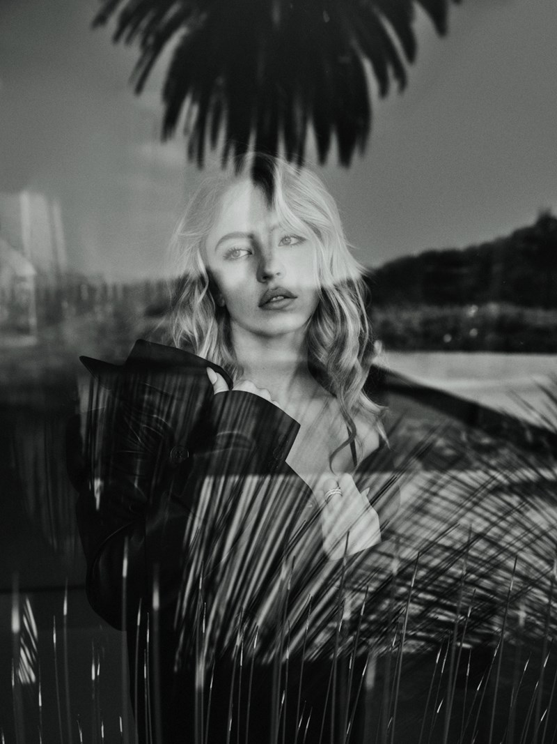 Sydney Sweeney: Το πιο hot κορίτσι του Χόλιγουντ αποκλειστικά στο ELLE - εικόνα 2