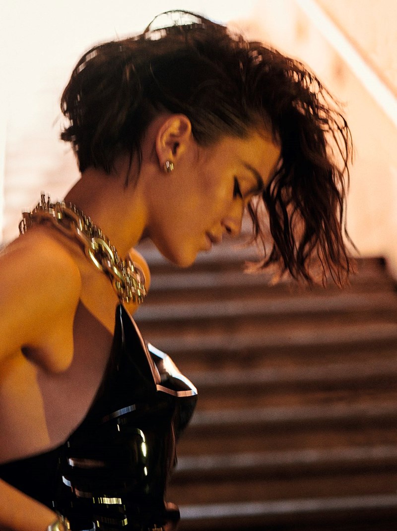 Sweet punk: Το 2023 το στιλ μας θα συνδυάζει την ενέργεια της punk με την τρυφερότητα - εικόνα 1