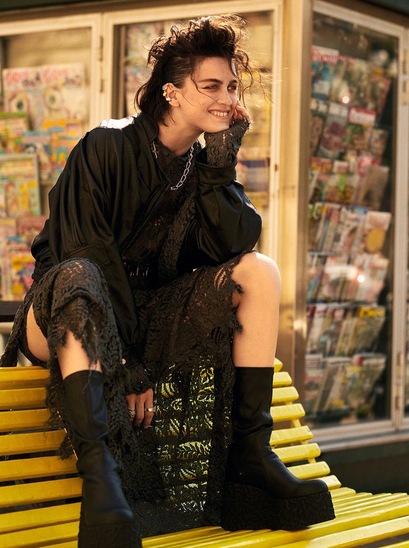 Sweet punk: Το 2023 το στιλ μας θα συνδυάζει την ενέργεια της punk με την τρυφερότητα - εικόνα 4
