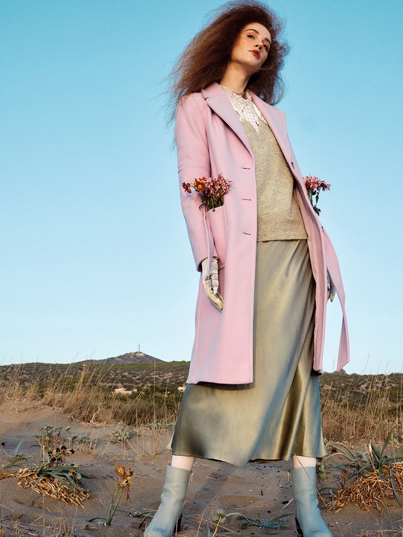 In bloom: Η μόδα των ημερών μάς προκαλεί να πάμε κόντρα στην εποχή - εικόνα 10