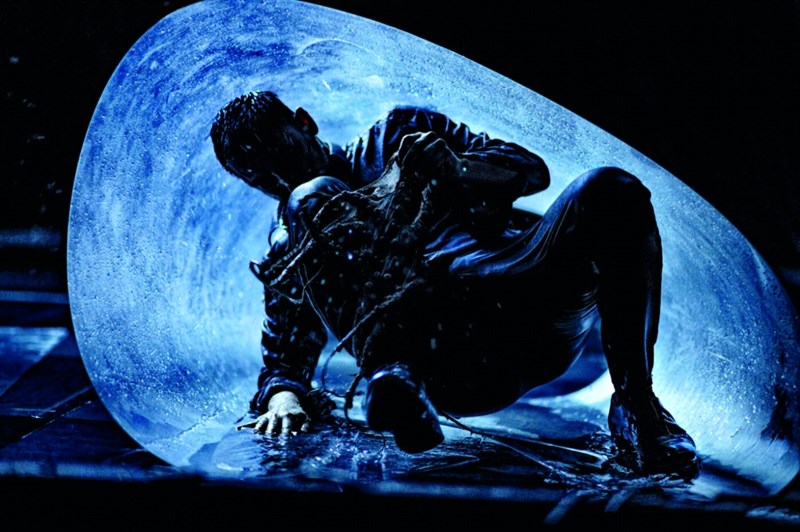 ELLE NOW: Τι να κάνεις, τι να δεις και τι να ακούσεις αυτές τις γιορτές - εικόνα 5