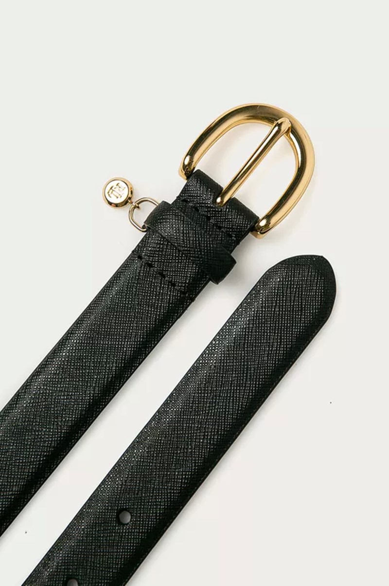 Η δερμάτινη ζώνη που κοστίζει λιγότερο από 50 ευρώ και θα φοράς με όλα σου τα παντελόνια - εικόνα 2