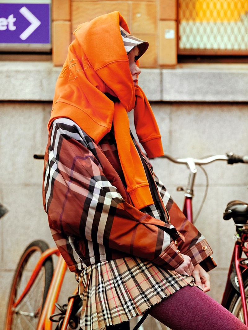 Το ELLE στη Χώρα του Χειμώνα: Το πρώτο editorial μόδας για το 2023 φωτογραφήθηκε στο Ελσίνκι - εικόνα 9